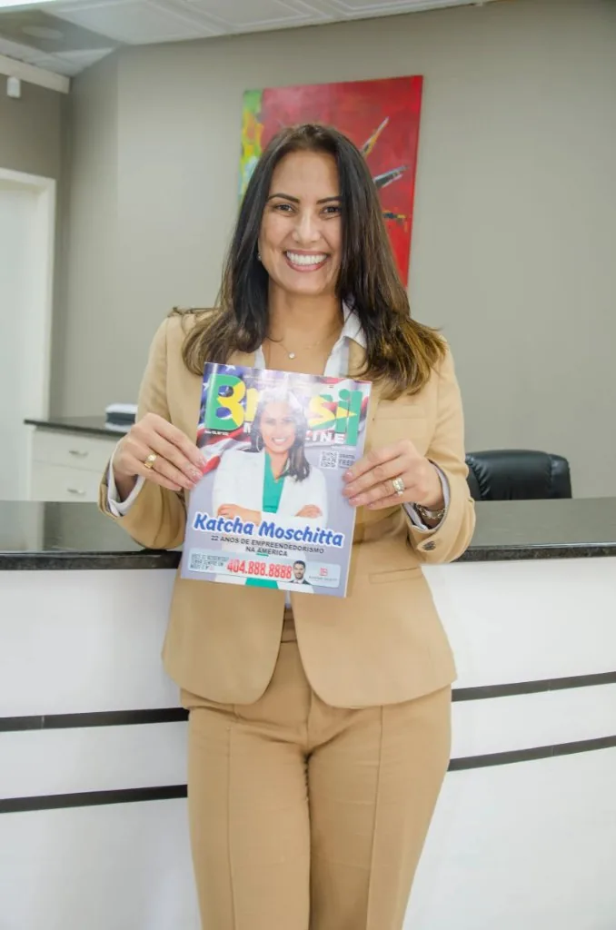 Katcha Moschitta na recepção da Help Central